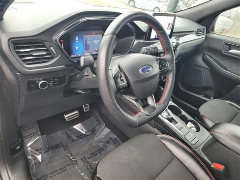 Used 2024 Ford Escape ST-Line image 12