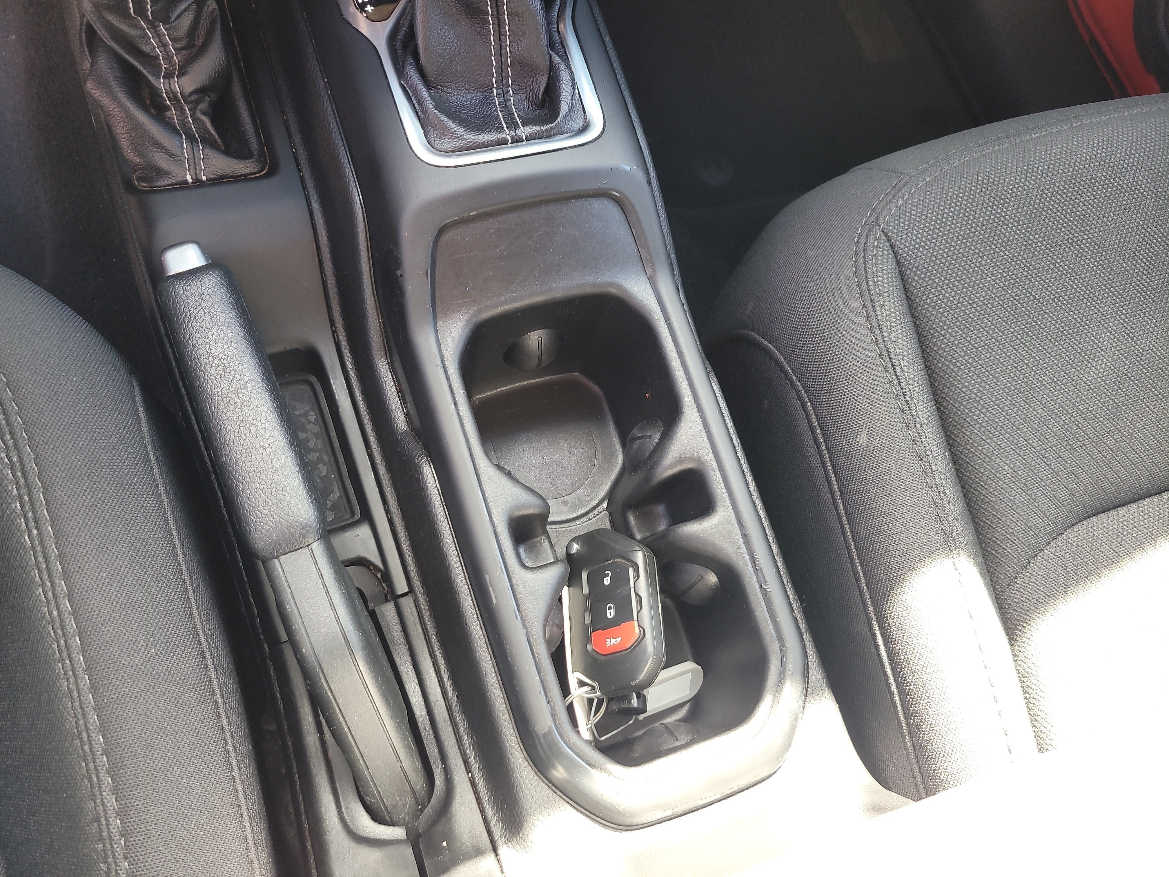 Used 2019 Jeep Wrangler Unlimited Sahara AWD/4WD image 25