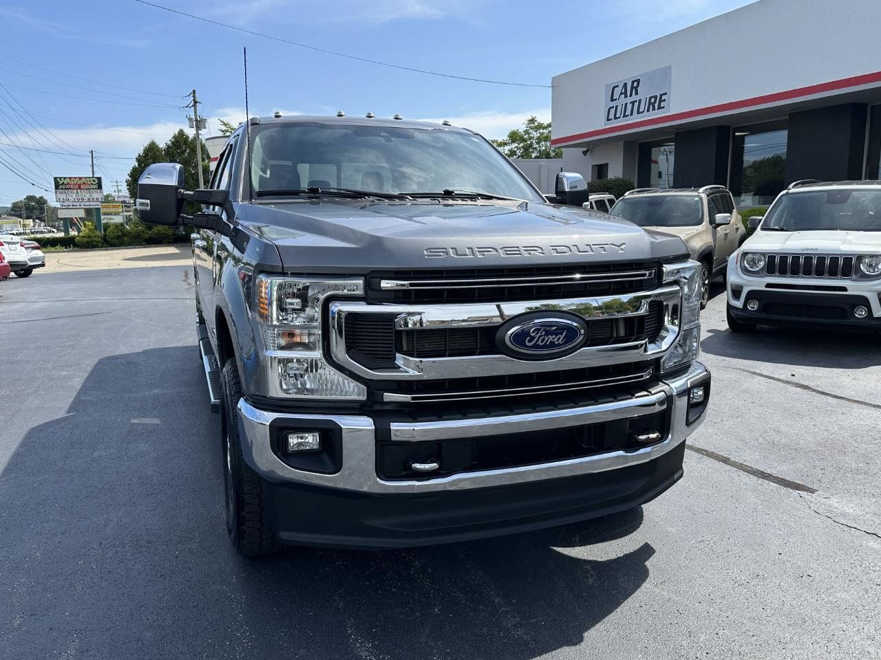 Used 2022 Ford F350 XLT w/ XLT Premium Package AWD/4WD image 3