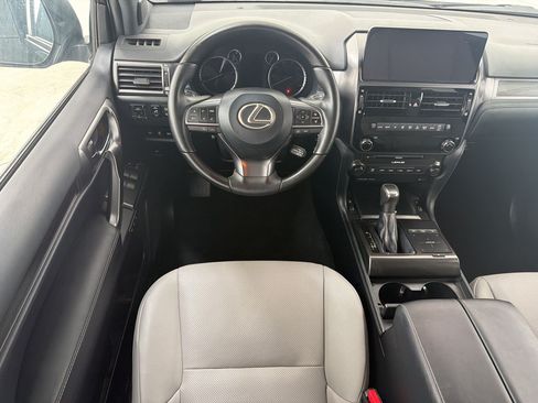 Used 2023 Lexus GX 460 w/ Black Line Special Edition AWD/4WD image 28