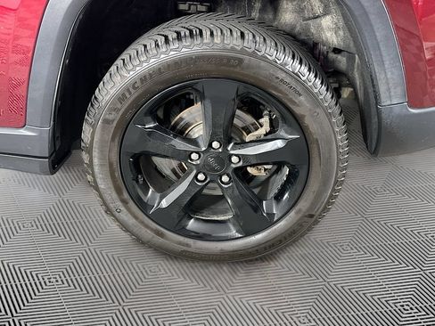 Certified 2023 Jeep Grand Cherokee Altitude AWD/4WD image 42