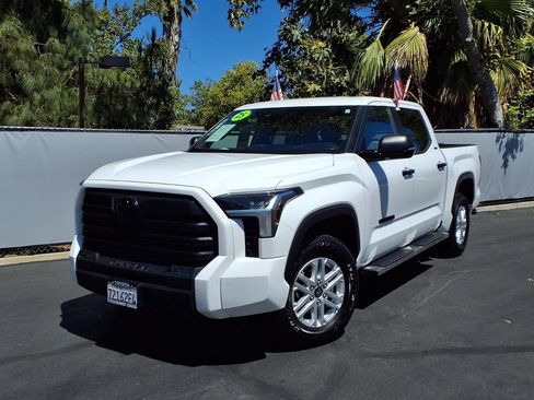 Certified 2025 Toyota Tundra SR5 w/ SR5 Convenience Package AWD/4WD image 24