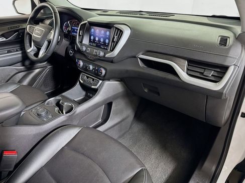 Used 2024 GMC Terrain SLT image 26