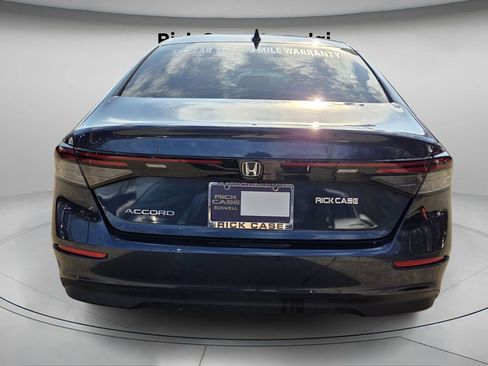 Used 2025 Honda Accord SE image 6
