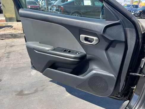 Used 2025 Kia K4 FWD image 18
