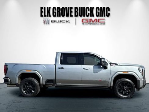 Used 2024 GMC Sierra 2500 AT4 w/ AT4 Premium Plus Package AWD/4WD image 3