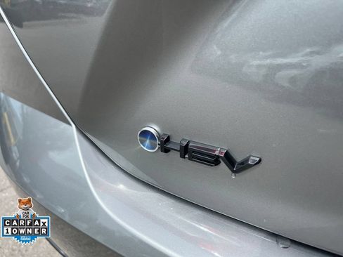 Used 2026 Toyota Camry SE FWD image 40