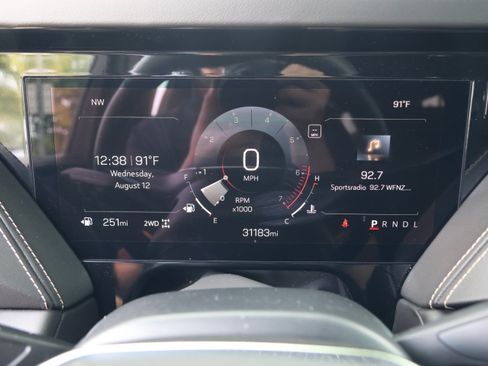 Used 2025 GMC Yukon Elevation w/ Elevation Premium Package AWD/4WD image 23