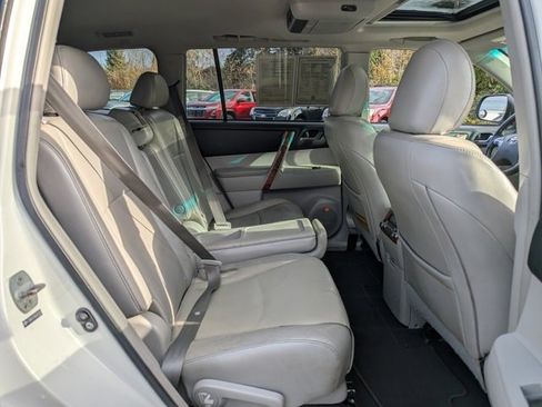 Used 2011 Toyota Highlander Limited image 39