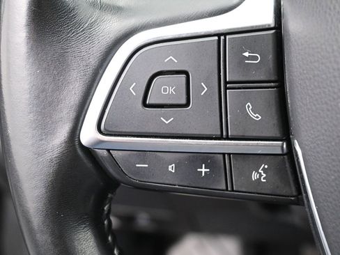 Certified 2021 Toyota Highlander LE image 18