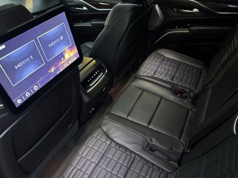 Certified 2024 Cadillac Escalade Premium Luxury Platinum w/ Heavy-Duty Trailer Package image 13