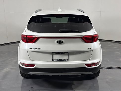 Used 2018 Kia Sportage EX w/ EX Sport Appearance Package FWD image 6