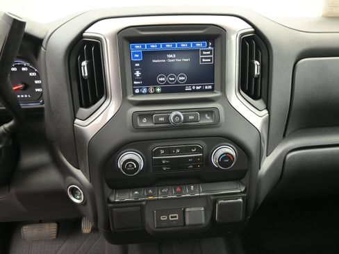 Used 2024 Chevrolet Silverado 1500 Custom AWD/4WD image 15