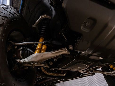 Used 2022 Ford Bronco Wildtrak image 13