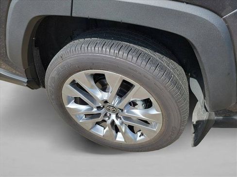Used 2025 Toyota RAV4 Limited FWD image 12