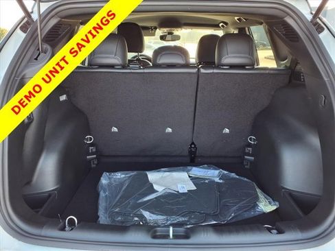 New 2026 Jeep Compass Limited image 18