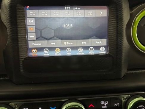 Used 2022 Jeep Gladiator Sport image 23