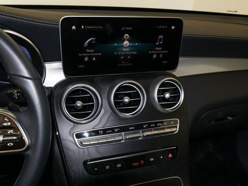 Used 2023 Mercedes-Benz GLC 300 4MATIC Coupe image 25