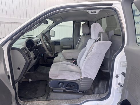 Used 2005 Ford F150 XL RWD image 9