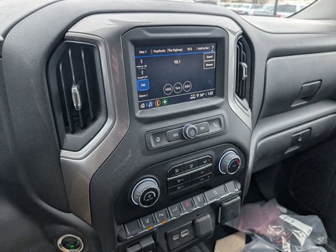 Used 2025 Chevrolet Silverado 2500 Custom w/ Custom Value Package image 16