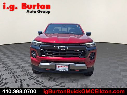 Used 2023 Chevrolet Colorado Z71 w/ Z71 Convenience Package 2 AWD/4WD image 2
