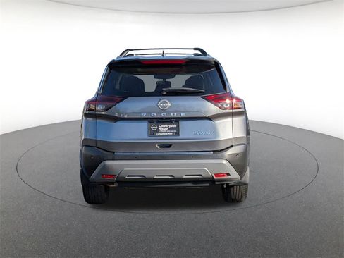 Used 2023 Nissan Rogue SV w/ SV Premium Package image 6