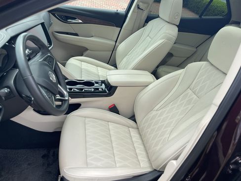 Used 2023 Buick Envision Avenir AWD/4WD image 16