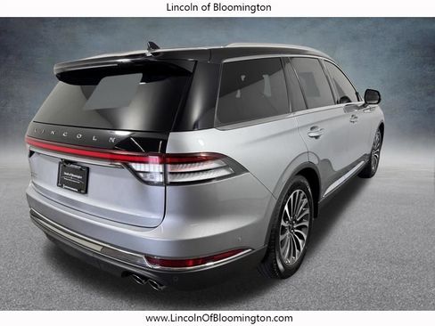 Used 2023 Lincoln Aviator Reserve w/ Equipment Group 201A AWD/4WD image 8
