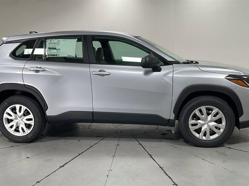New 2025 Toyota Corolla Cross L image 6
