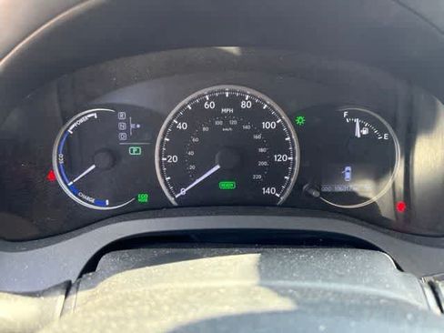 Used 2016 Lexus CT 200h w/ Seat Comfort Package FWD image 15