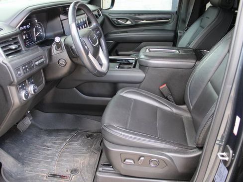 Used 2021 GMC Yukon XL Denali image 17