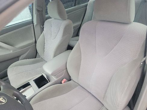 Used 2011 Toyota Camry LE w/ LE Extra-Value Pkg FWD image 10