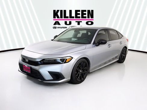 Used 2023 Honda Civic Sport image 3