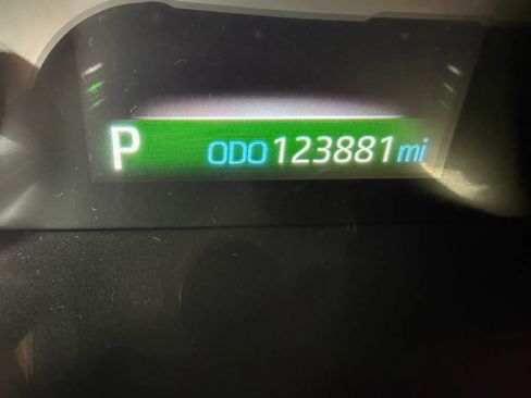 Used 2019 Toyota RAV4 XLE w/ Carpet Mat Package image 14