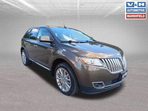 Used 2011 Lincoln MKX AWD w/ 102A Rapid Spec Order Code image 30