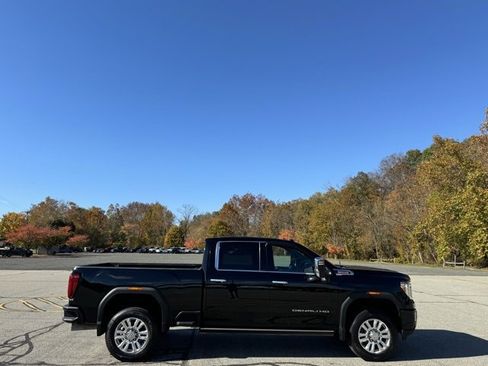 Used 2021 GMC Sierra 2500 Denali w/ Denali Ultimate Package image 4