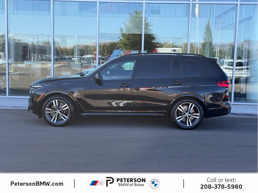 Used 2026 BMW X7 M60i AWD/4WD image 2