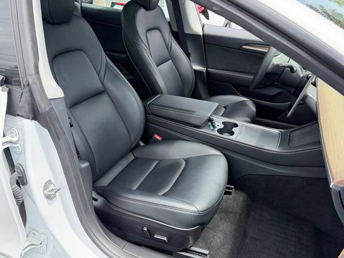 Used 2023 Tesla Model 3 Standard Range RWD image 17