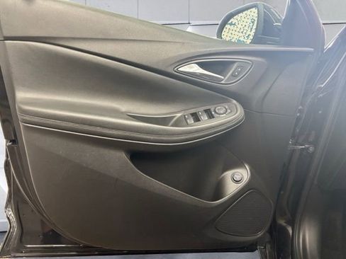 Used 2020 Buick Encore GX Select image 24