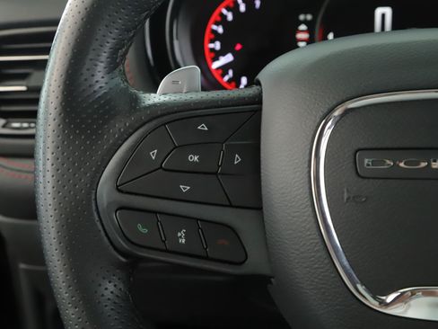 Used 2025 Dodge Durango GT AWD/4WD image 13