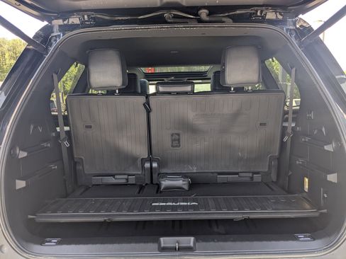 Used 2024 Toyota Sequoia Platinum AWD/4WD image 26