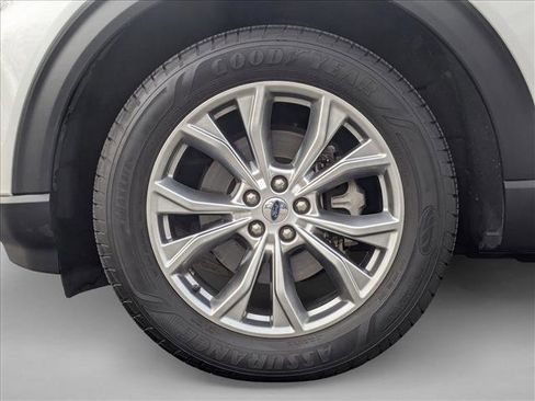 Used 2020 Ford Explorer Limited image 26