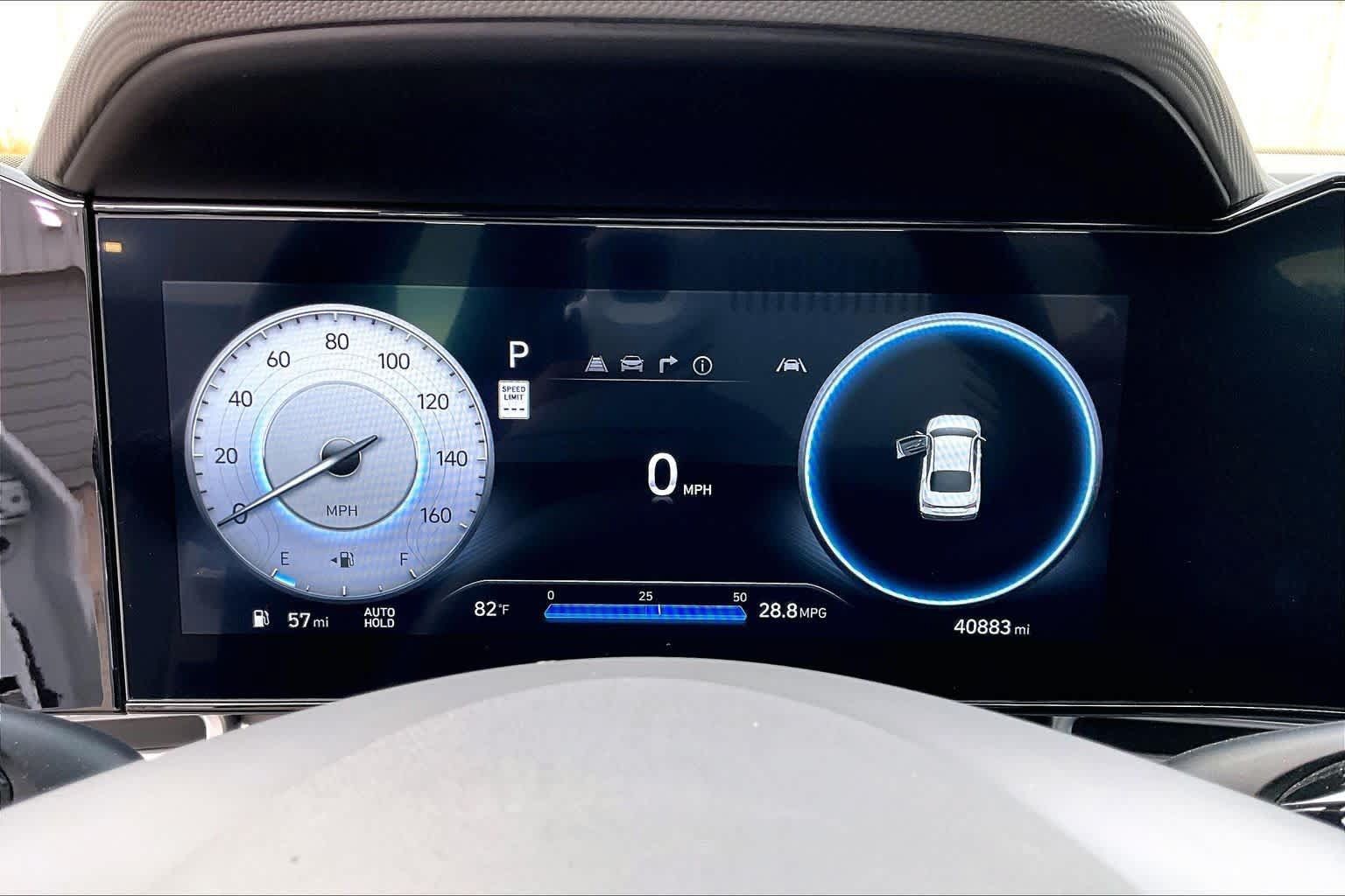Used 2025 Hyundai Elantra SEL FWD image 26