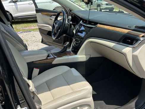 Used 2019 Cadillac XTS Luxury FWD image 13