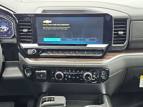 New 2026 Chevrolet Silverado 1500 LT Trail Boss w/ Convenience Package II image 14