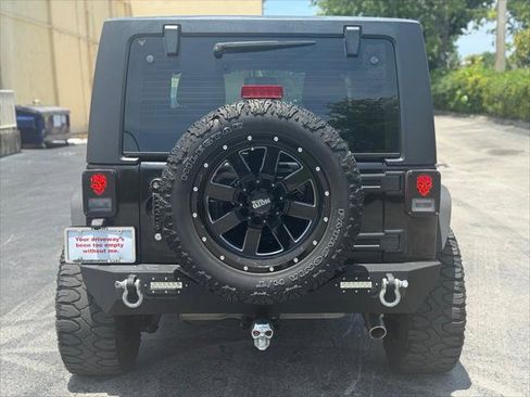 Used 2017 Jeep Wrangler Sport w/ Quick Order Package 24S AWD/4WD image 6