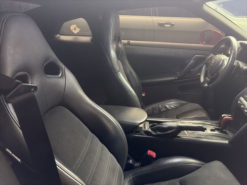 Used 2015 Nissan GT-R Premium AWD/4WD image 9