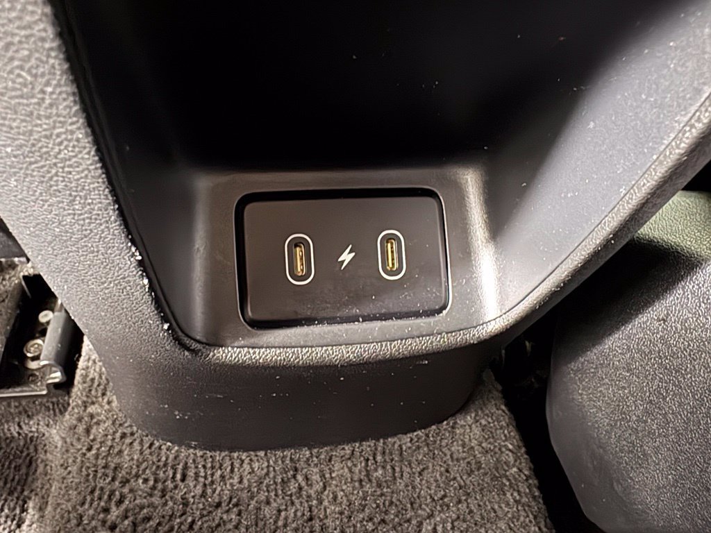 Used 2024 Hyundai Elantra SEL FWD image 35