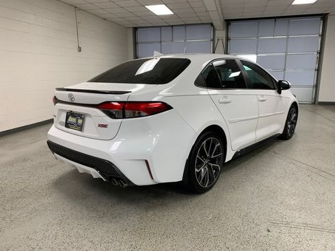Used 2020 Toyota Corolla XSE FWD image 6
