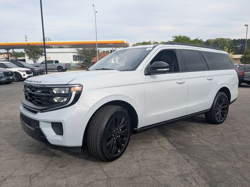 Certified 2025 Ford Expedition Max Platinum w/ Stealth Appearance Package AWD/4WD image 4